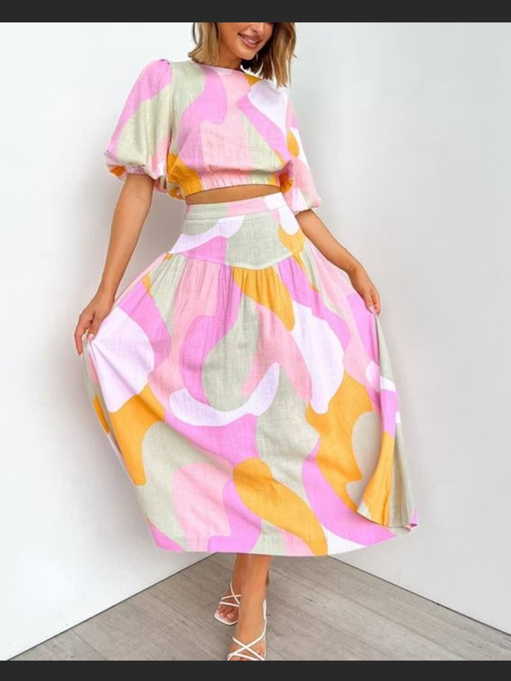 Stunning Rotimia 2 piece summer flowy top and skirt.  🤍💓🧡💜